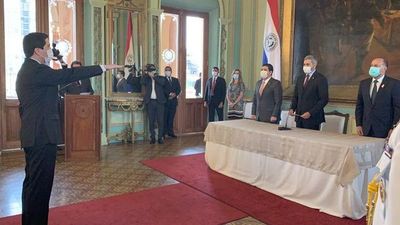 Federico González jura como nuevo canciller - Nacionales - ABC Color