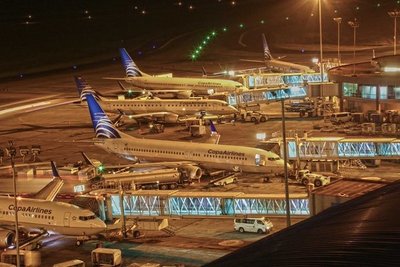 Panamá reabre sus vuelos comerciales