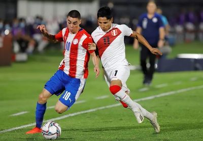 Ruidíaz, que jugó contra Paraguay, dio positivo al coronavirus - Fútbol - ABC Color