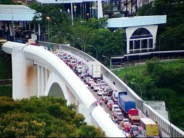 Empleo: antes de abrirse el puente ya contrataron a 10 mil y esperan otros 10 mil más - ADN Paraguayo