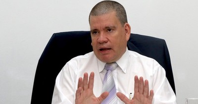 La Nación / González no participó en “acta entreguista de Itaipú”, dijo Barrios