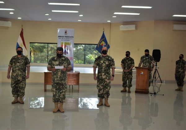 Cambio de timonel en el Área Naval de Itapúa - Nacionales - ABC Color