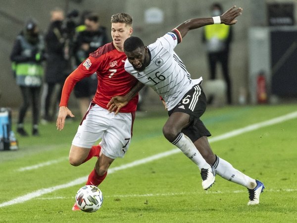 Alemania sufre y empata ante Suiza
