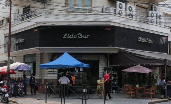HOY / Gerente del Lido Bar confirma que están "negociando" para no abandonar local de la calle Palma