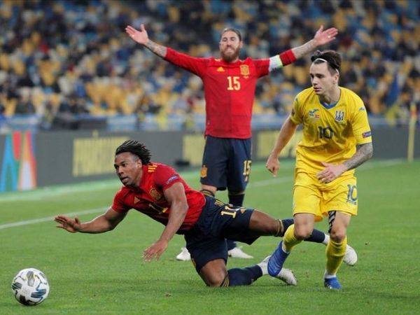 España encaja en Kiev su primera derrota en la Liga de Naciones