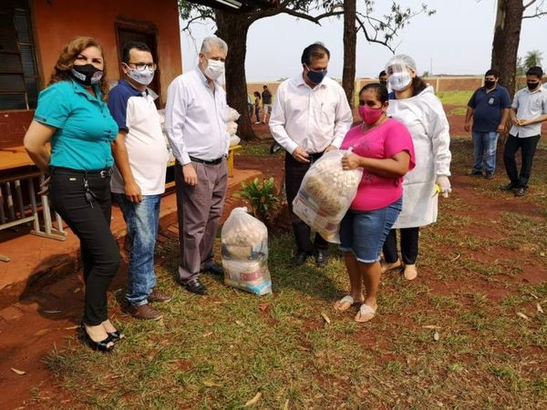 Municipalidad continua con la entrega de kits del almuerzo escolar en Pedro Juan Caballero