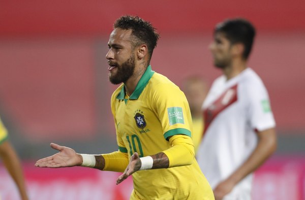 Neymar se luce con un triplete en el triunfo de Brasil ante Perú