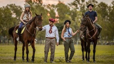 Outfits para el campo: un emprendimiento joven se suma para satisfacer la demanda de atuendos rurales
