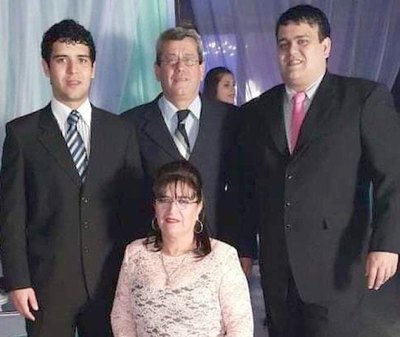 Crónica / La inundación le impidió volver y Cayé lo borró