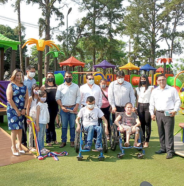 Inauguran parque infantil inclusivo más grande del país en Presidente Franco