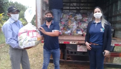 Entregan kits de alimentos a escuelas de Repatriación e Yhú - Noticiero Paraguay