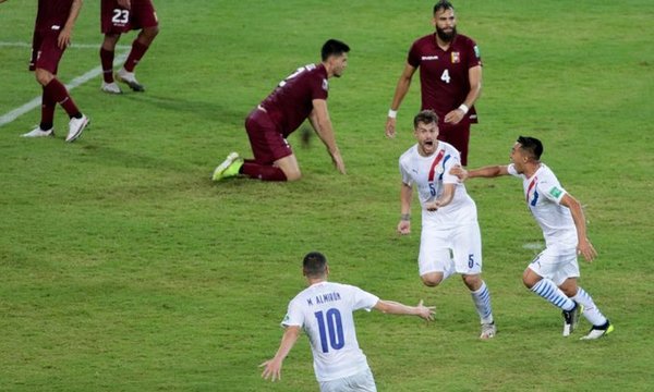 Arturo Rubin sobre la Selección paraguaya: "Los números reconfortan, el rendimiento de juego todavía falta" » Ñanduti
