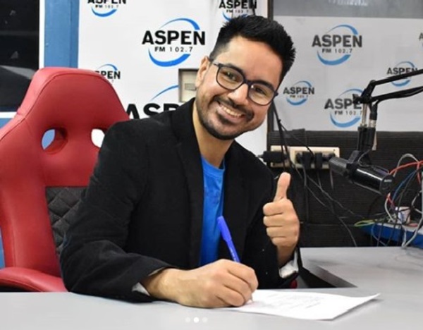 El periodista Jorge Coronel se sumó a radio Aspen