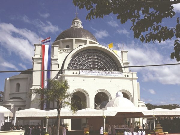 Festividad de Caacupé: No habrá confesiones y solo hasta 50 fieles podrán entrar por vez