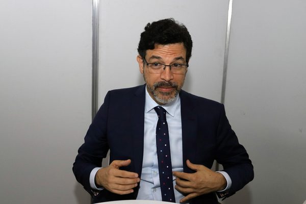 Expertos apuntan a la colectividad para superar la crisis en Latinoamérica - MarketData