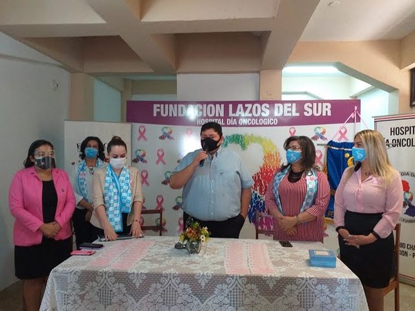 CLUB SOROPTIMIST DONA ESTUDIOS MÉDICOS PARA MUJERES DEL HOSPITAL ONCOLÓGICO
