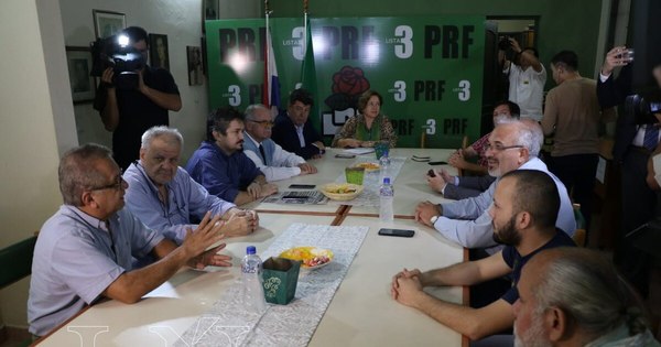 La Nación / Partidos de oposición se solidarizan con los senadores denunciados
