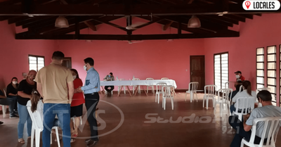 Vecinos del B° Itá Paso se reunieron con las autoridades de la EBY y la Ande