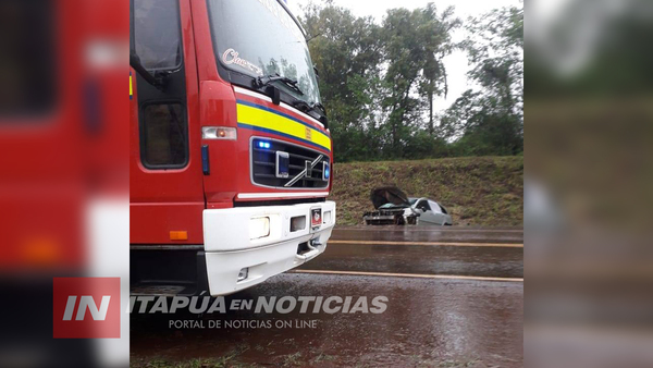 VUELCO DE VEHÍCULO SOBRE RUTA N° 6 PASANDO CAPITÁN MEZA 24