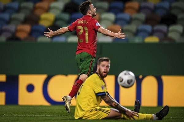 Diogo Jota se vistió de CR7 y lideró la goleada de Portugal