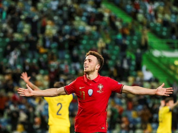 Diogo Jota hace olvidar la baja de Cristiano