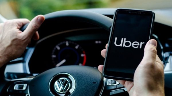 Mujeres alzan la voz ante acosos en Uber