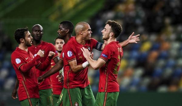 Portugal golea sin Cristiano; Griezmann y Mbappe sostienen a Francia » Ñanduti
