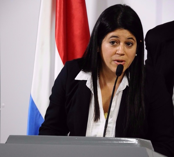 Designan a Mónica Seifart como nueva representante del Ejecutivo ante el Consejo de la Magistratura » Ñanduti