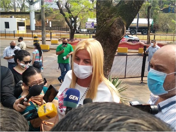 Puente de la Amistad se abre este jueves de 5.00 a 14.00 solo para vehículos