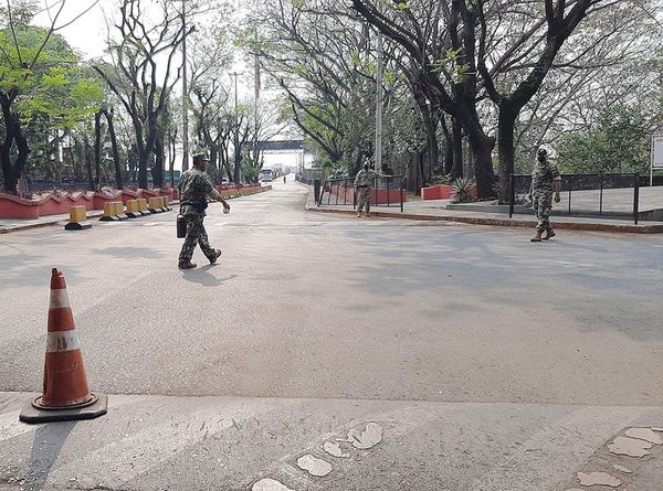 Tras meses de cierre, se habilita tránsito vehicular en el Puente de la Amistad - Nacionales - ABC Color