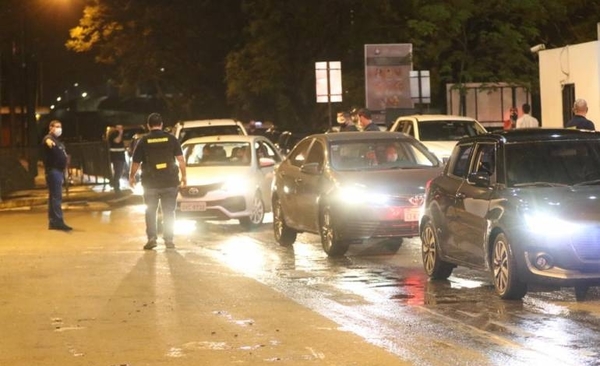 HOY / Régimen del tránsito libre: todos entran sin control hasta 30 Km