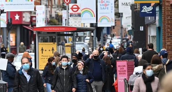 Londres vuelve a restricciones debido a aumento de casos de coronavirus