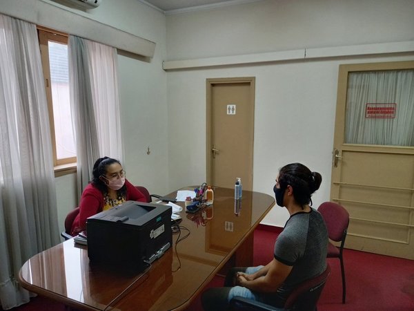 Asesoran a buscadores de empleo para evitar errores en entrevistas y currículums - ADN Paraguayo