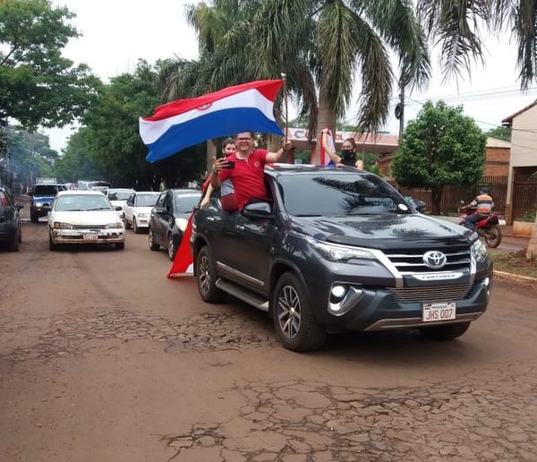 Caravana contra el corrupto Digno Caballero en Minga