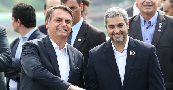 La Nación / Abdo agradeció colaboración de Bolsonaro para reapertura de las fronteras
