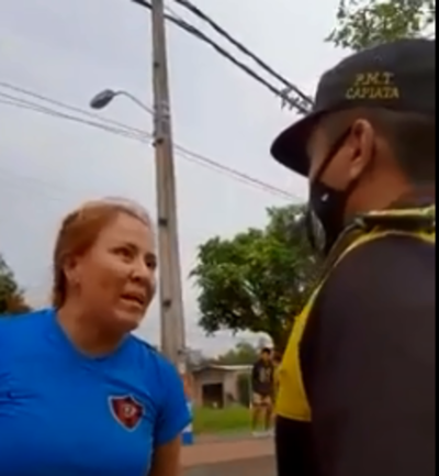 Sumarian a agente de la PMT que agredió a otro funcionario en la Ciclovía de Capiatá » Ñanduti