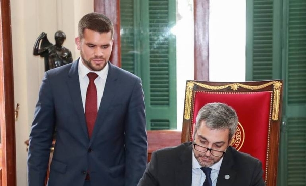 HOY / Hernán Huttemann, nuevo asesor jurídico de la Presidencia