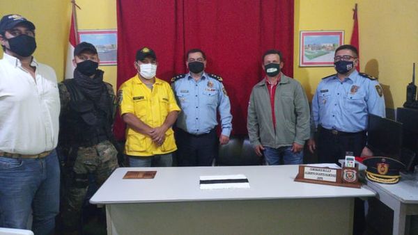 Bomberos trabajarán con resguardo policial en la reserva Caazapá - Nacionales - ABC Color