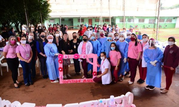 Mujeres de correccional de CDE acceden a charlas y a atención médica