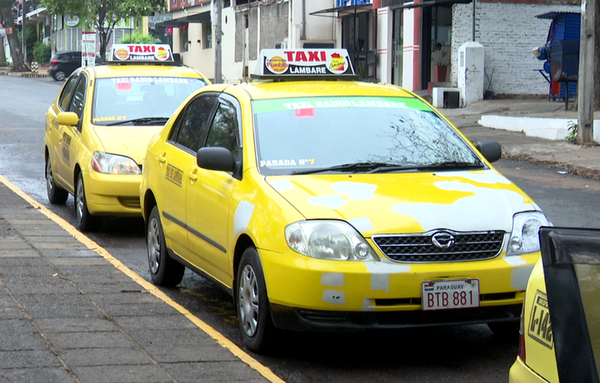 Ni de noche ni feriados: Taxis de Lambaré eliminan recargo del 30%