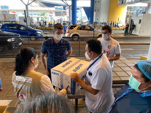 Gobernador celebra reapertura del Puente de la Amistad - Noticde.com