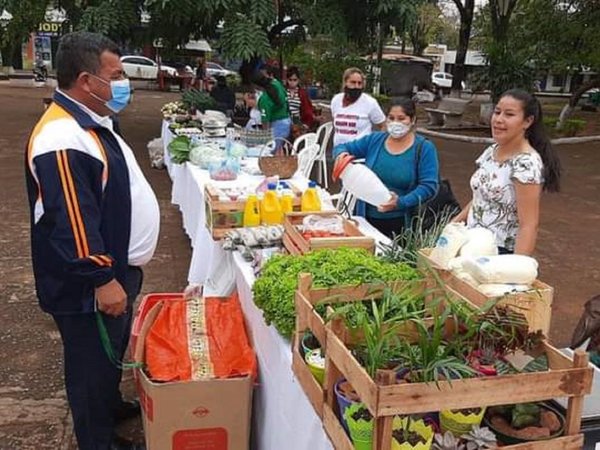 Mujeres rurales de Misiones celebran su día con gran feria