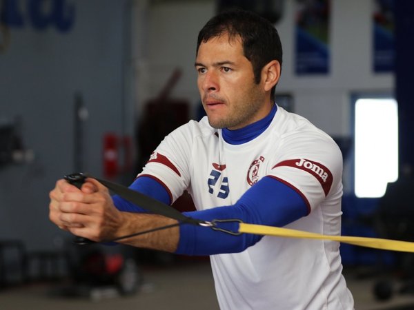 Pablo Aguilar, listo para reaparecer con el Cruz Azul