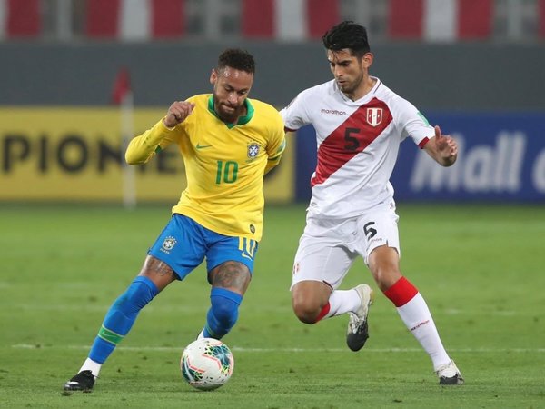 Neymar "es un payaso", dice el peruano Carlos Zambrano