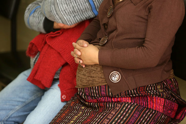 El embarazo adolescente le cuesta a Ecuador unos 270 millones de dólares al año - MarketData