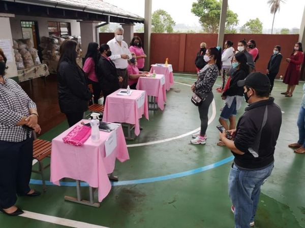 Prosiguió este jueves la entrega de kits del almuerzo escolar de parte de la Municipalidad