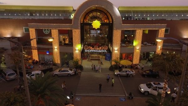 La aparición del Shopping del Sol fue la chispa que desarrolló el nuevo centro de Asunción (y pasaron 25 años)