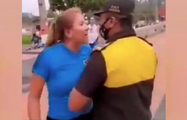 Crónica / “Zorra” ñarõ tongueó y hasta tiró cascotes ra’e