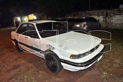 Detienen a dos hombres por venta de objetos robados en Hendyla - Nacionales - ABC Color