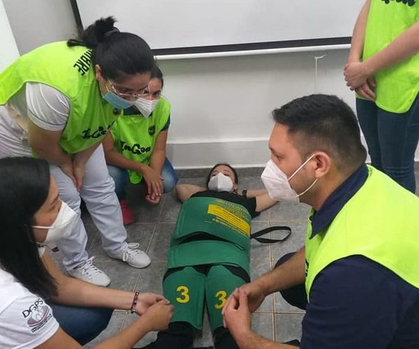 Capacitan a profesionales sobre emergencias obstétricas y neonatales «Código Rojo»